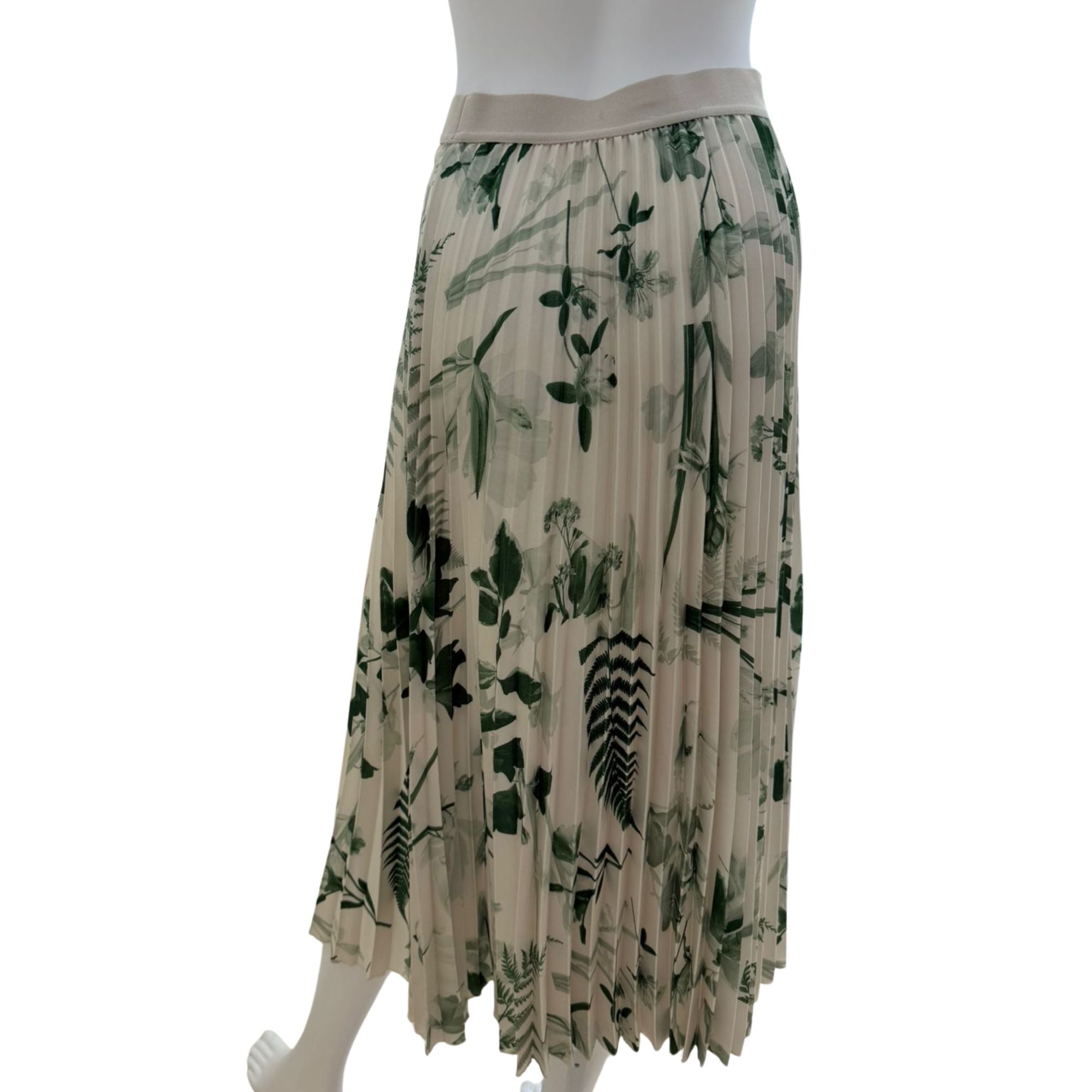 H&M pleated patterned midi skirt (size S)